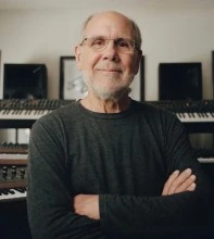 Spyros Veejay