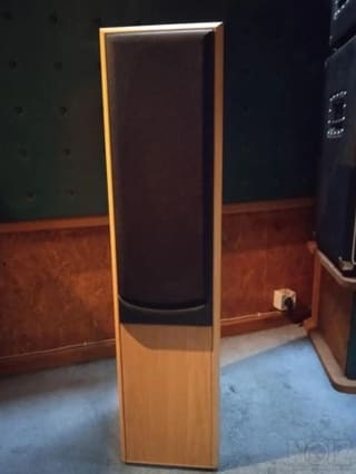 JWS Twin 600