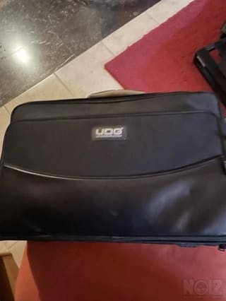 UDG Urbanite MIDI Controller Sleeve Medi