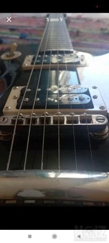 Les Paul epiphone guitar