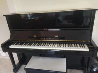 Όρθιο πιάνο Yamaha U1