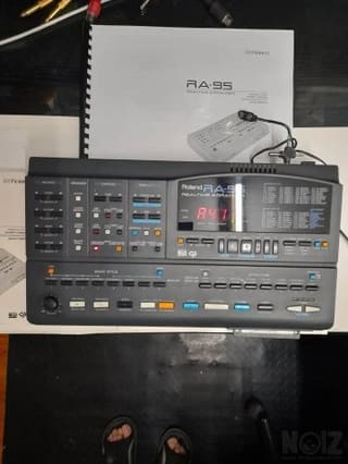 Roland RA95 Arranger/ Sound Expander