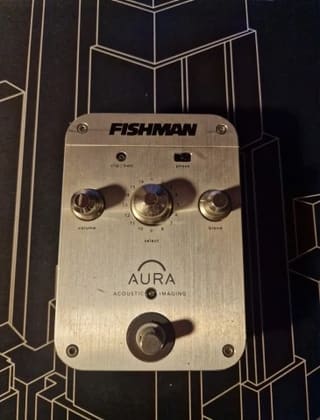 Fishman Aura Jumbo acoustic guitar pedal