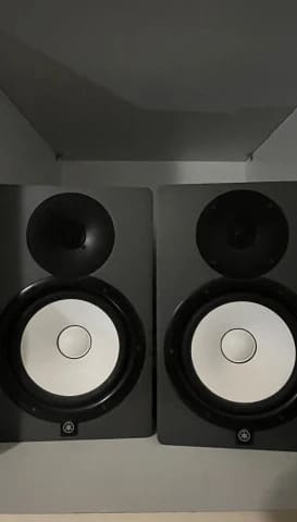 Yamaha HS 8 
