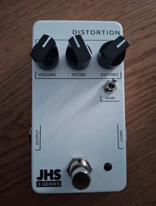 Jhs distortion pedal + τροφοδοτικό 9v
