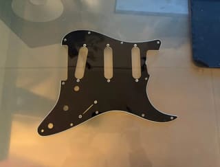 Fender Stratocaster Pickguard 11-bolt