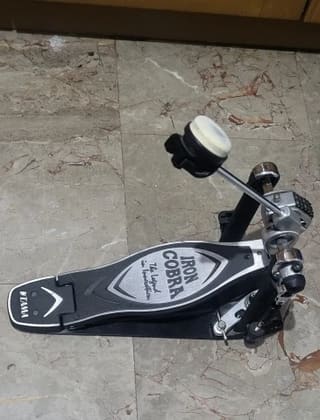 Tama iron cobra 900