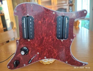 Schaller Godin LGX pickups on a pre wire