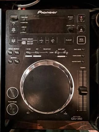 Πωλούνται 2 Pioneer CDJ-350