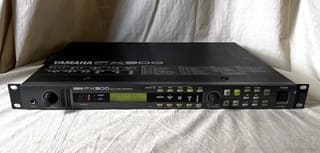 Πολυεφφέ Yamaha FX900 + Foot Controller 