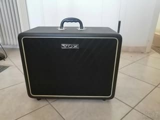 Ψάχνω μια καμπίνα VOX V112NT - G2