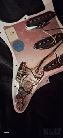 Pickguard + pickups fender stratocaster 
