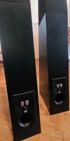 Ηχεία δαπέδου Martin Logan