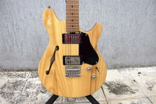 Sterling by Music Man Valentine JV60C NT