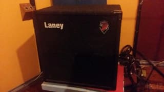 Καμπίνα μπάσου Laney