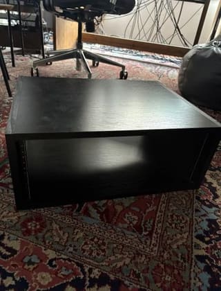 Studio rack 4 units 