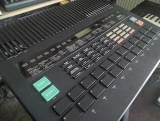 Yamaha RX5 Drum Machine 