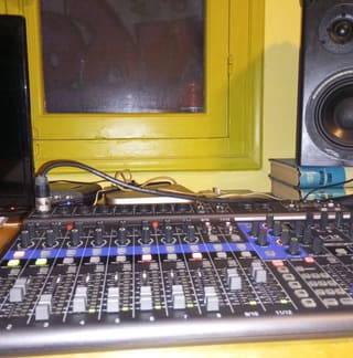 ZOOM L-12 Livetrack