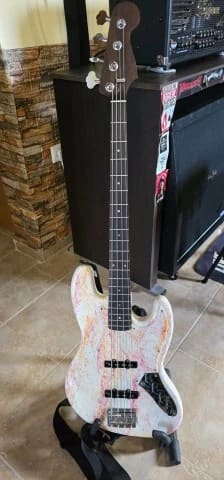 Ηλεκτρικό μπάσο τύπου Fender Jazz bass