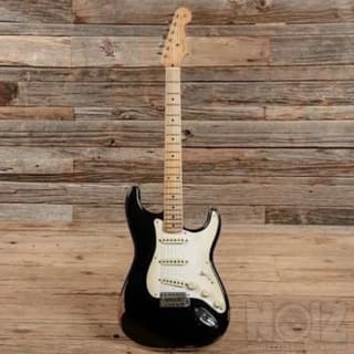 Ζητειται Fender stratocaster roadworn 50