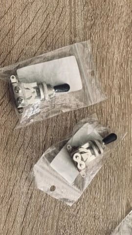 2X Göldo Toggle Switch EL33C Double