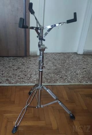 Στιβαρή βάση KORG ST WD PERCUSSION STAND