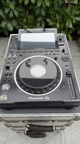 	 CDJ-3000