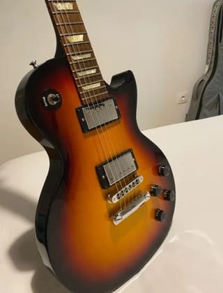Gibson Les Paul Studio Fireburst(+case)