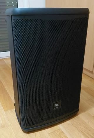 JBL EON 715