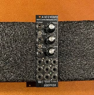 Doepfer A-147-2 VCDLFO
