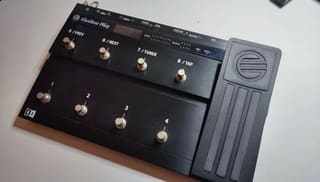 NI Rig Kontrol 3 + Guitar Rig 5 Pro