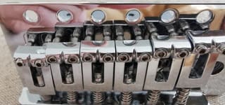 Tremolo bridge