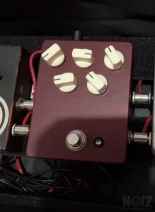 ΝΕΑ ΤΙΜΗ - mi audio cruch box + mxr boos