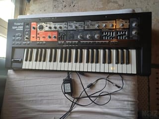 Roland SH-201