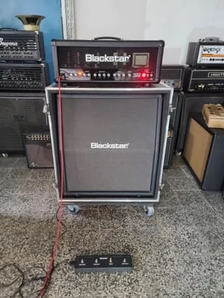 Blackstar Series One 100w & footswit