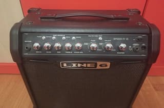 Line 6 Spider IV 15