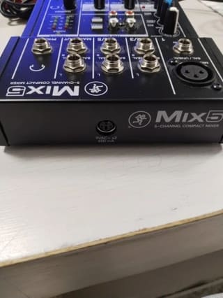 Mackie Mix5