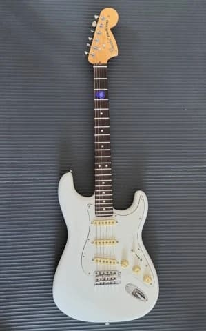Fender Stratocaster American Performer ( made in USA)