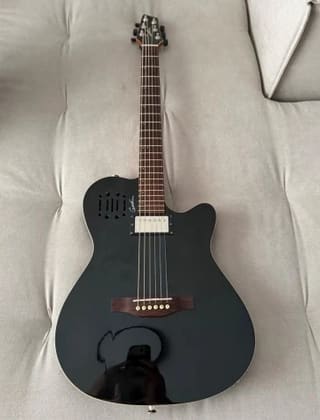 Godin A6 Ultra Black