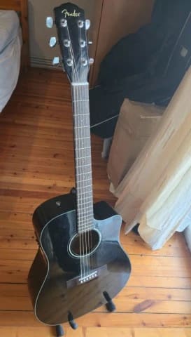 Fender ηλεκτροακουστική κιθάρα με θήκη 