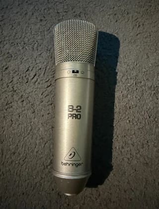 Behringer B-2 Pro