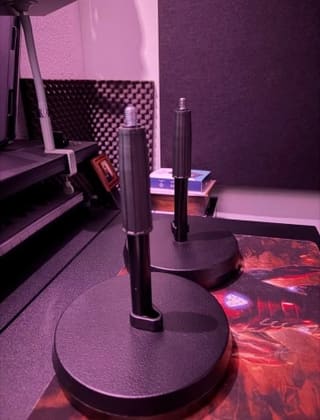 K&M 233BK microphone stand