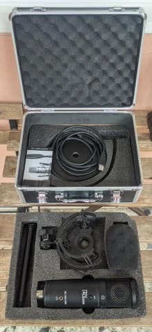the t.bone SC 420 USB Desktop-Set