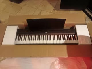 Yamaha P125 B Piano
