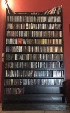 Έπιπλο αποθήκευσης 1.200 CD's