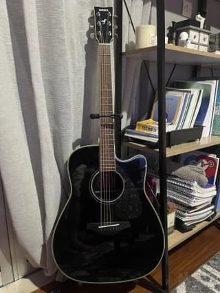 Yamaha FGX 730
