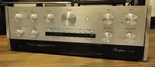 Accuphase c200
