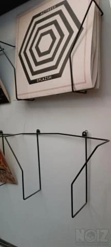 Καλάθια έκθεσης τοίχου βινυλίου 12'' / L