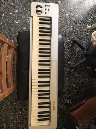 M-Audio Keystation 61es MIDI Keyboard Co