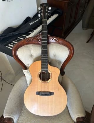Dowina handcrafted acoustic 